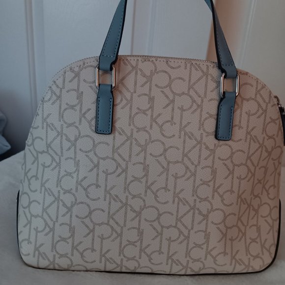 NWOT Small Calvin Klein Satchel - Picture 4 of 8
